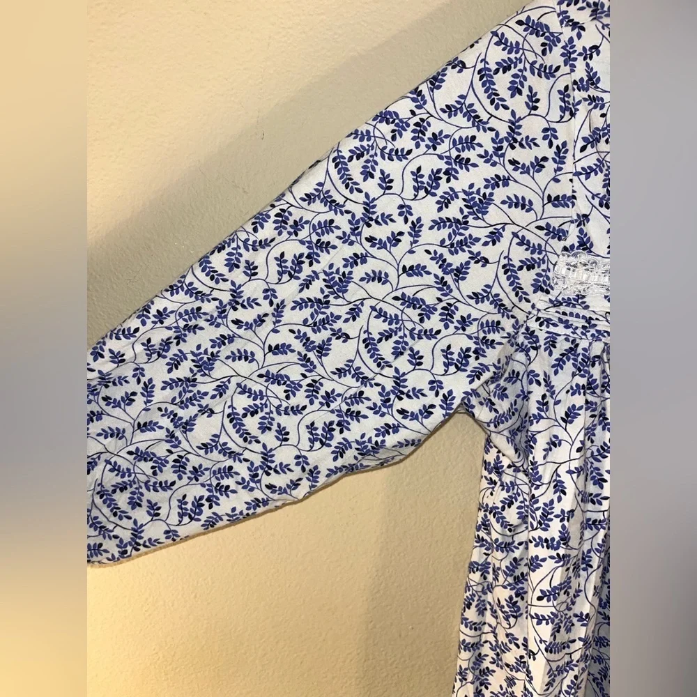 Eileen West Blue Floral 100% Cotton Long Sleeve Lace Neck Nightgown L